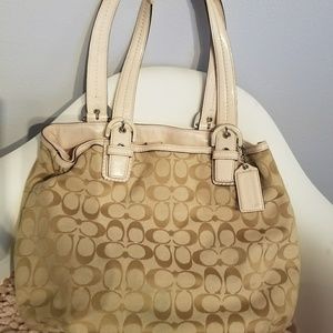 *AUTHENTIC* Coach shoulder bag